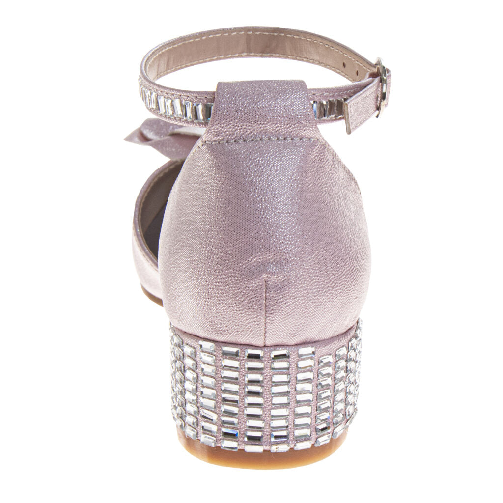 Badgley Mischka Dress Shoes Girls'  Elegant Sparkle Fashion Forward Comfort Fit (Little Kid / Big Kid)